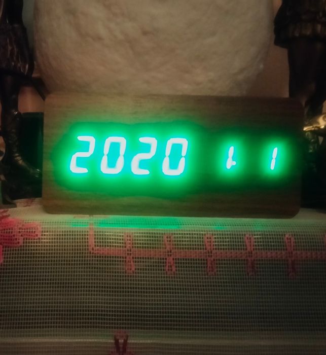 Лед цифров часовник