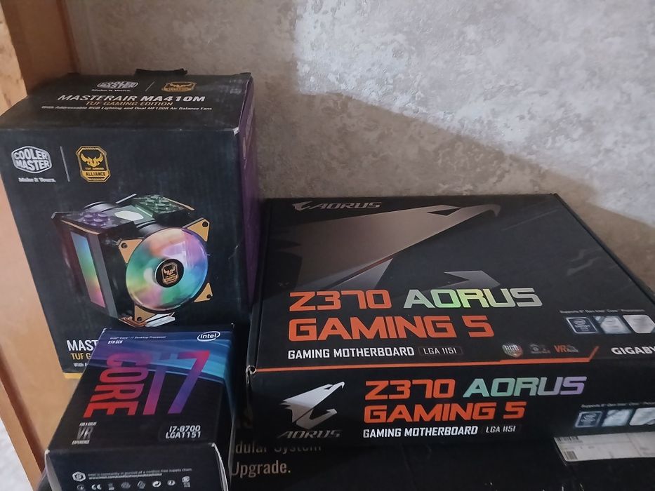 Kuchli Gaming Komplekt (i7-8700 + 32GB RAM + Z370)