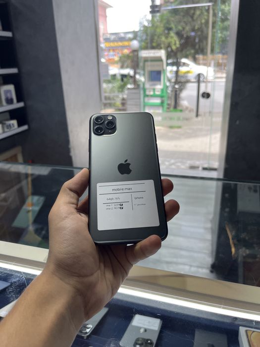Iphone 11 pro max sotiladi