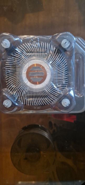 Продам вентилятор с радиатором для процессора