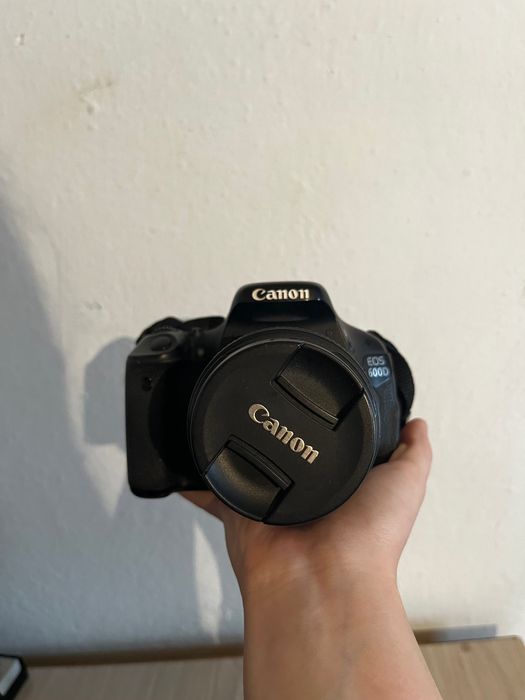 Фотоаппарат CANON EOS 600D