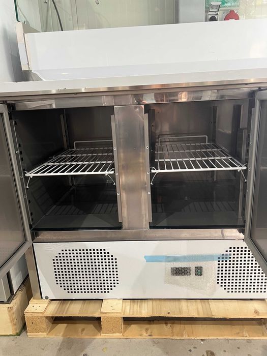 Хладилна маса с 3 врати.Немска.