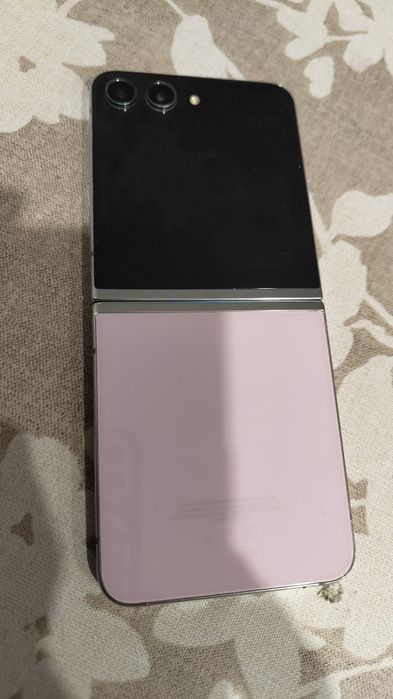 Samsung galaxy z flip 5