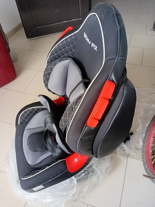 Продам автокресло