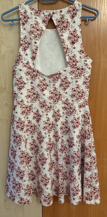 Лятна рокля на цветя