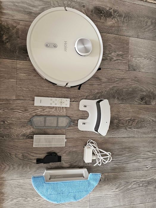 Робот пылесос Haier HSR