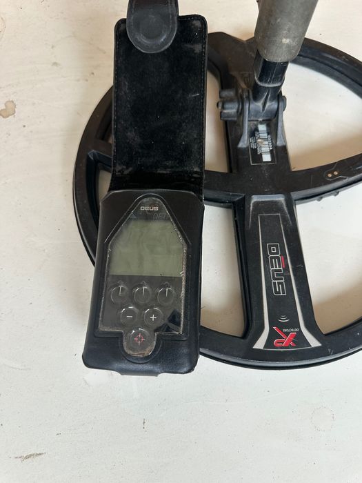 Metal detectors Deus1