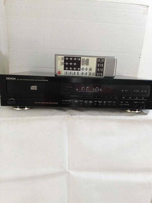 Philips CD 692 si Denon DCD 960