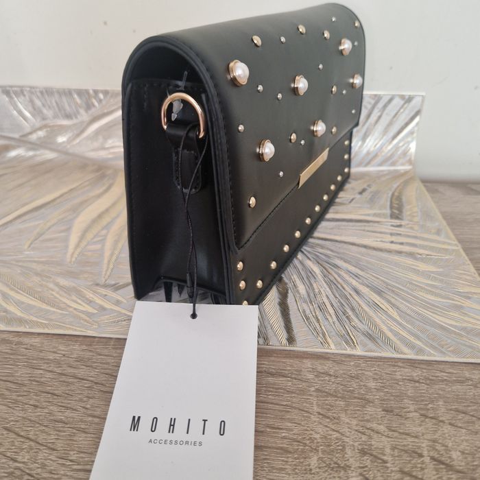 Дамска чанта на MOHITO