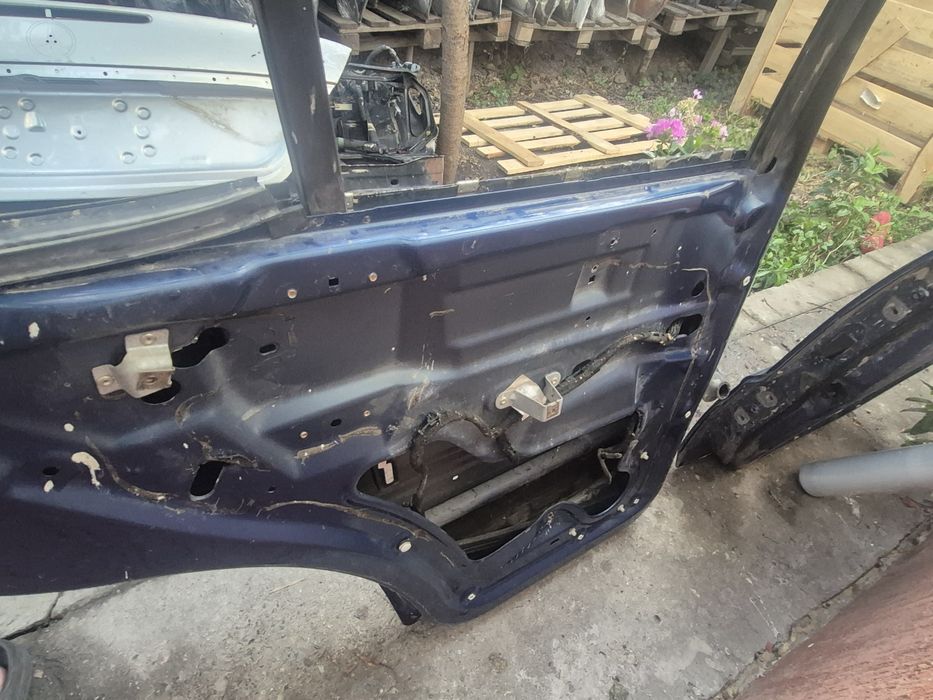 Двери Mercedes Ml163