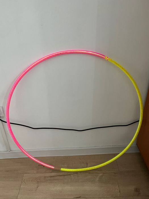 Обръч за художествена гимнастика