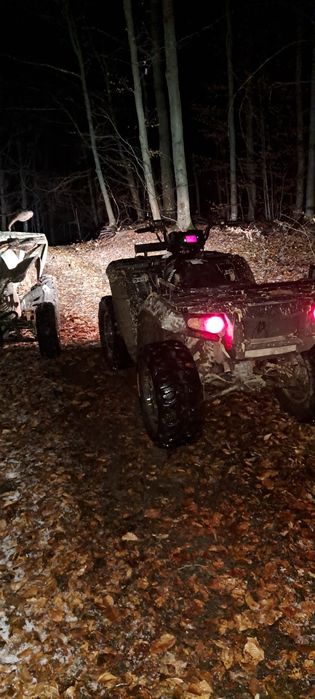 Vând  sau schimb cu auto atv polaris