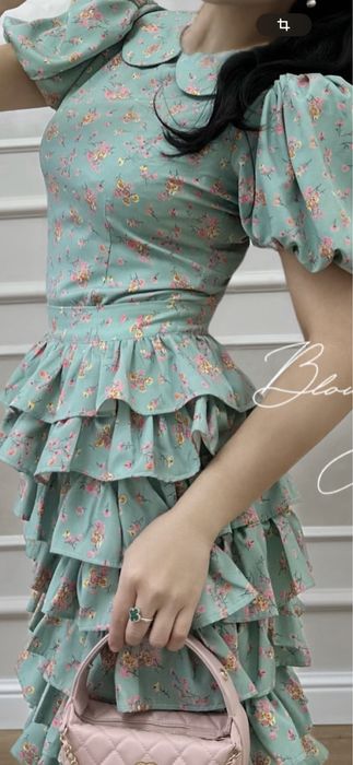 Өте әдемі ерекше сәнді  дизайнерлік көйлек