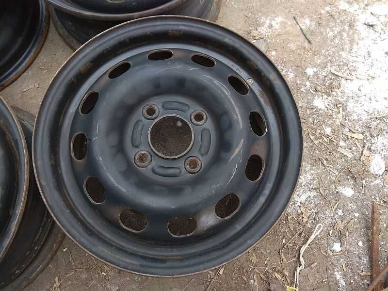 Продам оригинальные металлические диски на Ford