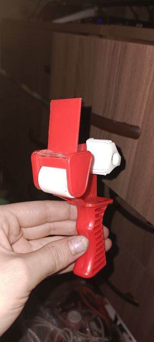 Резак для скотча, диспенсер