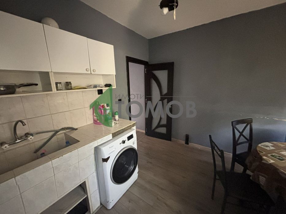 Обзаведен двустаен апартамент в кв. Три Чучура-север