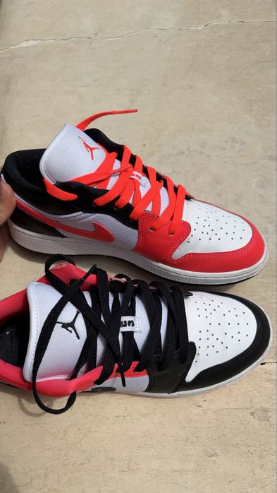 Air Jordan 1 Low GS “Mismatch Chicago”
