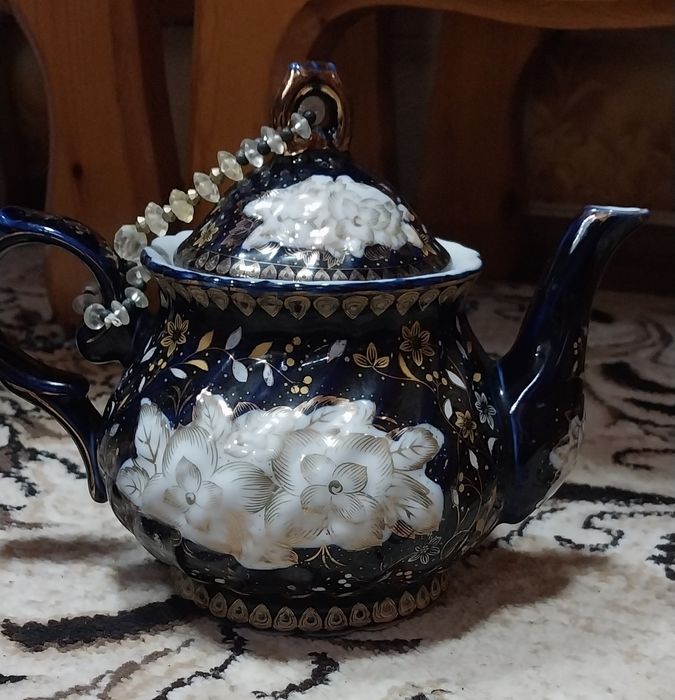 Мадонна чойнак 2та б/у