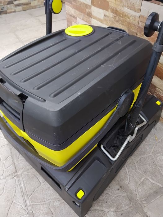 Подопочистваща Машина Karcher br40/10 Профи 220Vза  всички Видове Настилки