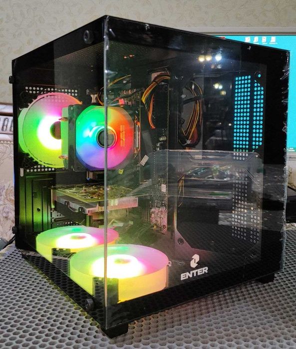 Продам срочно кейс Intel i3-10100f RX5500 RAM 8 SSD 256