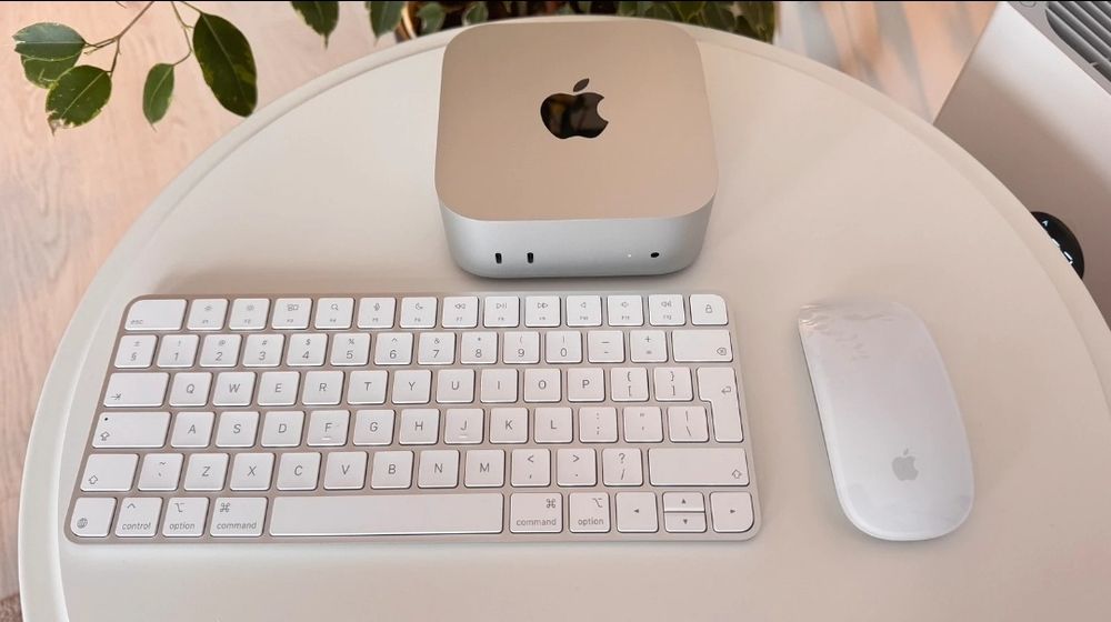 Apple Mac Mini M4, 24GB Ram, 512GB SSD, Magic Mouse, Magic