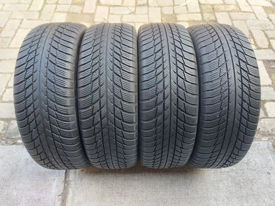 Set 4buc 205/60 R17 93H Bridgestone Blizzak LM-001 *BMW M+S iarnă