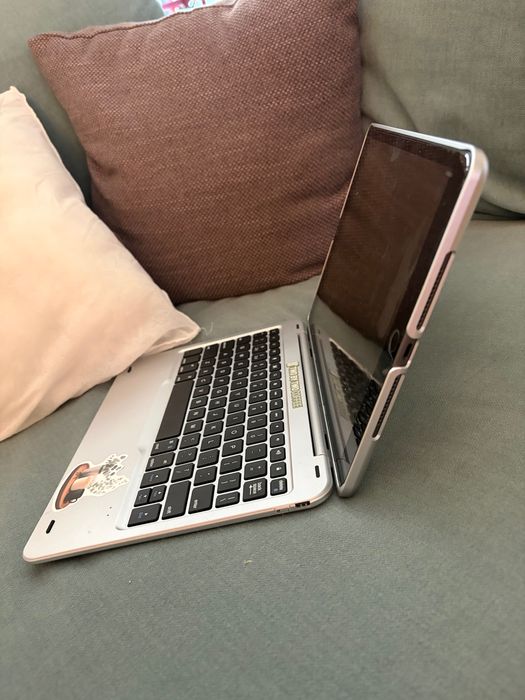 Tabletă iPad seria 8