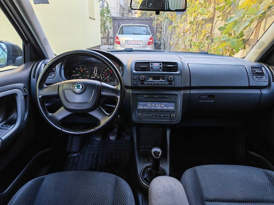 SKODA Fabia 2010 — imagine 5