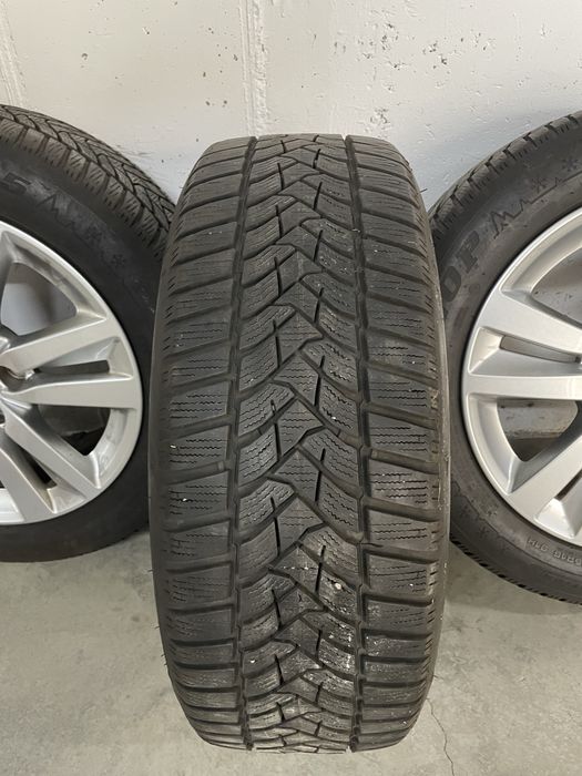 Jante aliaj originale Peugeot 16’ cu cauciucuri iarna Dunlop aproape noi