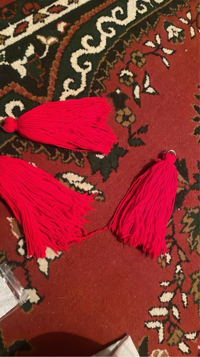 Vand ciucuri cai /animale pe diferite mărimi