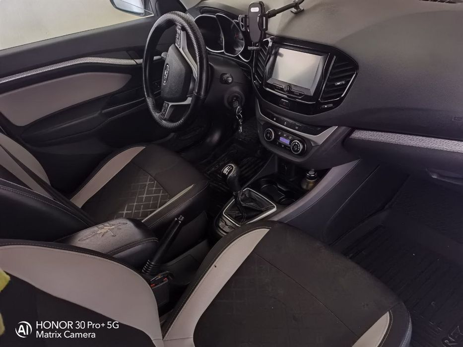Lada  Vesta sw cross