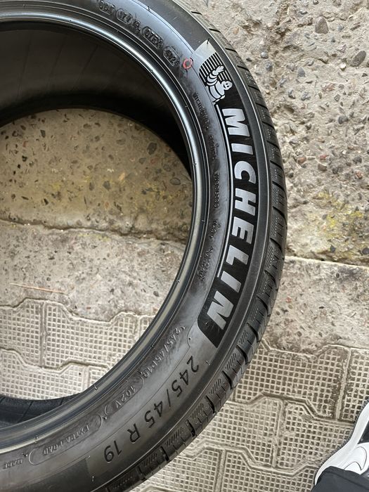 Michelin 245/45/19 balon