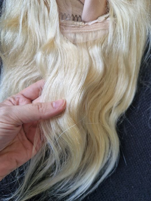Peruca blonda 100% par uman natural  noua lace dantela bob lung