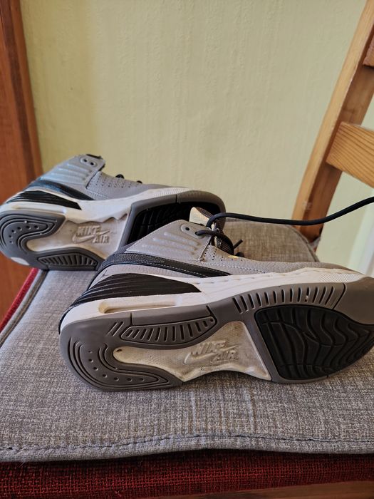 Маратонки Jordan max aura