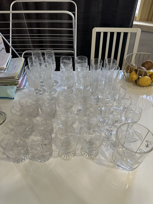 Кристален сервиз