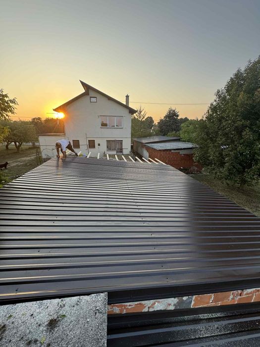 Acoperișuri • Jgheaburi • Reparații | Experiență 10+ ani 
Telefon :075