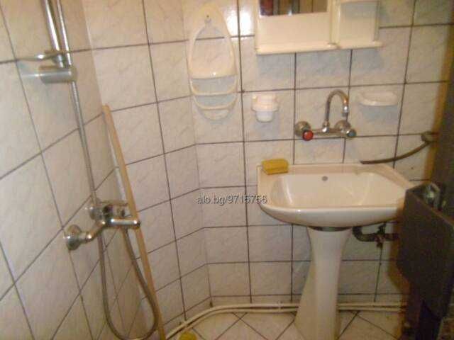 Продава се Двустаен апартамент в Тетевен - 65 кв.м за 752 €/кв.м - Снимка #9