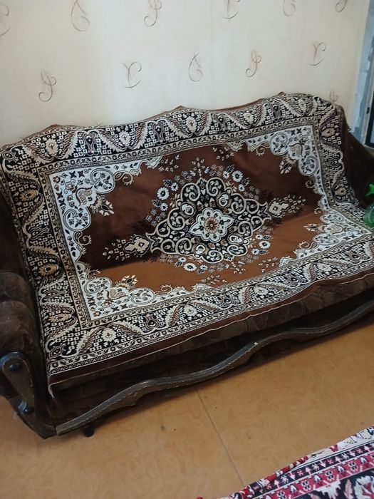 Шкаф, диван и кресло
