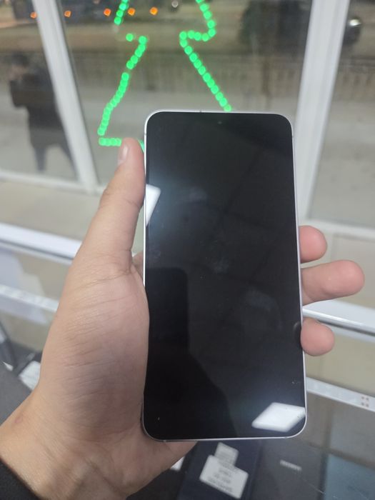 Samsung S25.128гб.