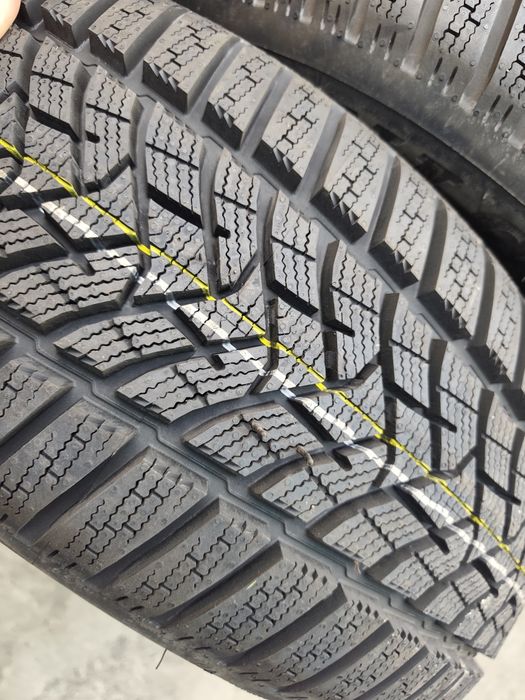 215/55/16" 2бр Dunlop winter sport 5,dot3717