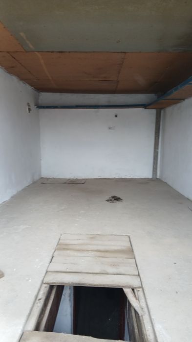 Срочно Гараж продаю в районе Лесоторга