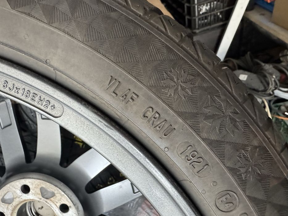 Гуми 225/45/18 зимни Continetal