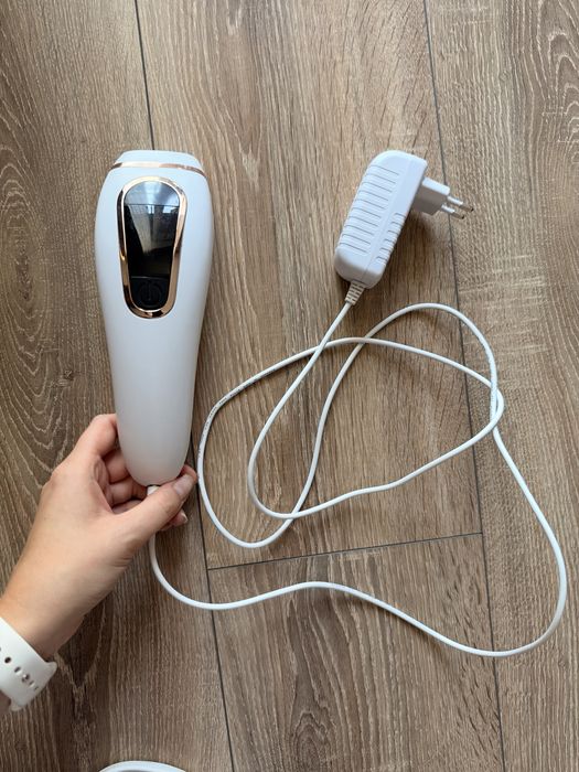 IPL Laser Hair Removal Device – White & Rose Gold