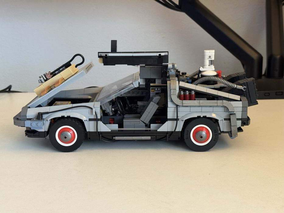 DeLorean – Back to the Future 10300 – Machetă construită