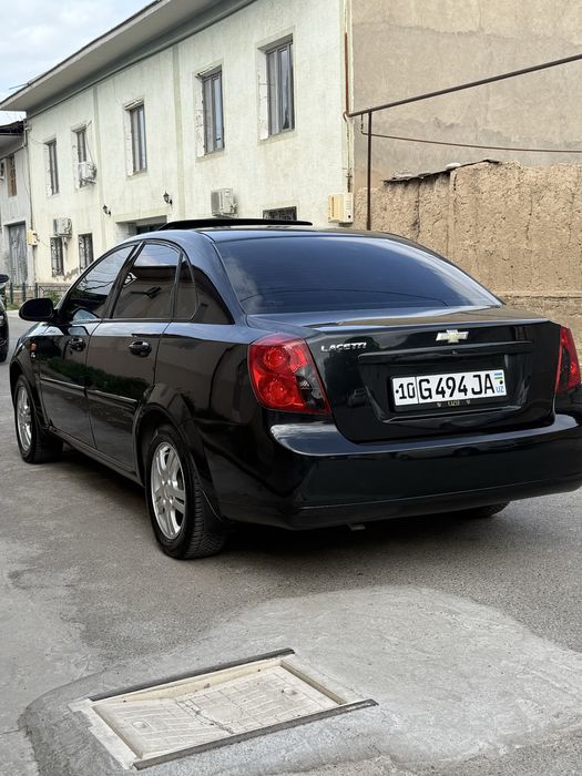 Lacetti avtomat  sotiladi