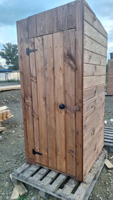 Туалет улечный дачный