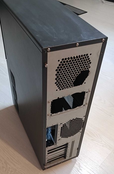 Carcasa Chieftec Bravo BA-01B-B-B-OP Big Tower EATX