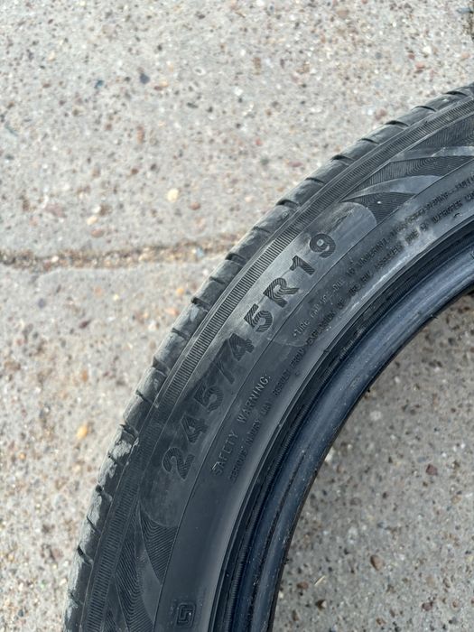 Продам комплект летней резины 245/45/19