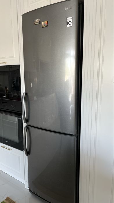 Продам холодильник LG