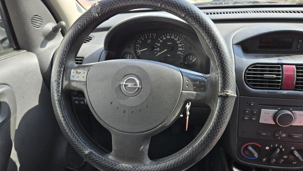 Opel Combo 2010 година 1.6 94 коня